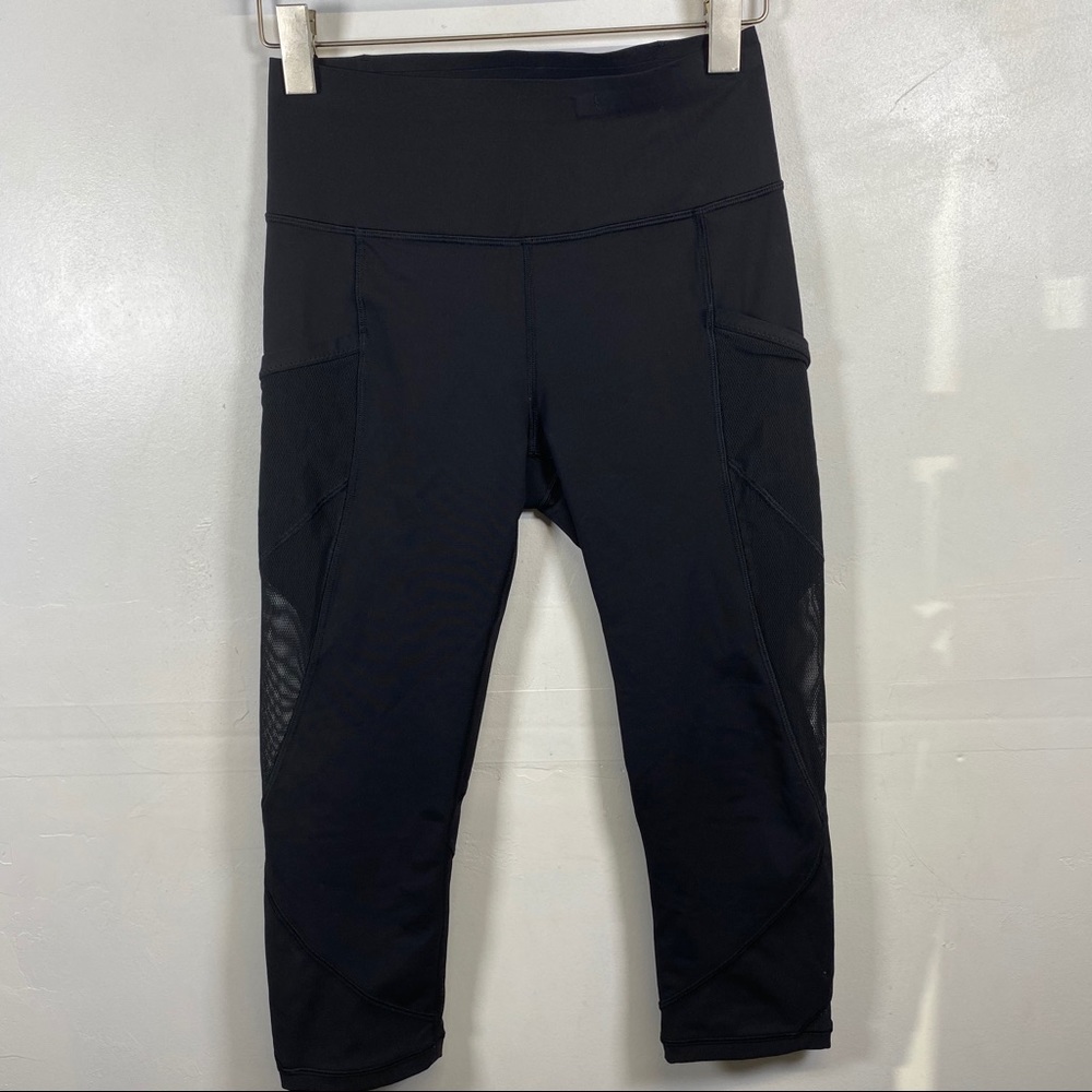 Lululemon Black mesh side pockets cropped legging - Picture 4 of 7